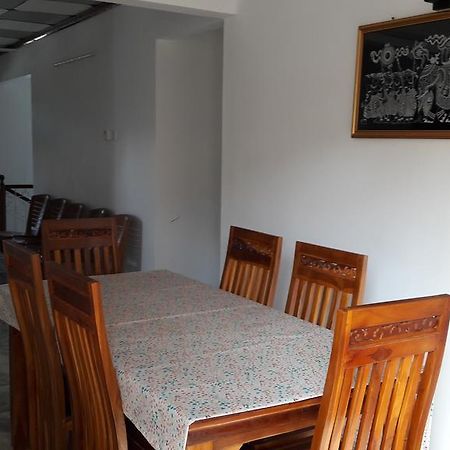 Yaarl Holiday Inn جافنا المظهر الخارجي الصورة