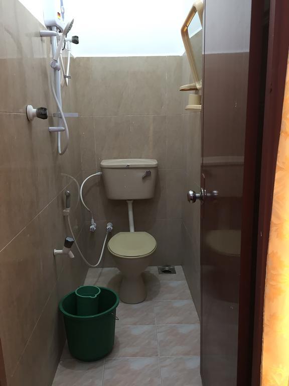 Yaarl Holiday Inn جافنا المظهر الخارجي الصورة