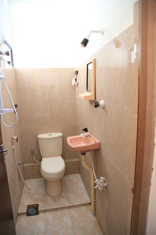 Yaarl Holiday Inn جافنا المظهر الخارجي الصورة